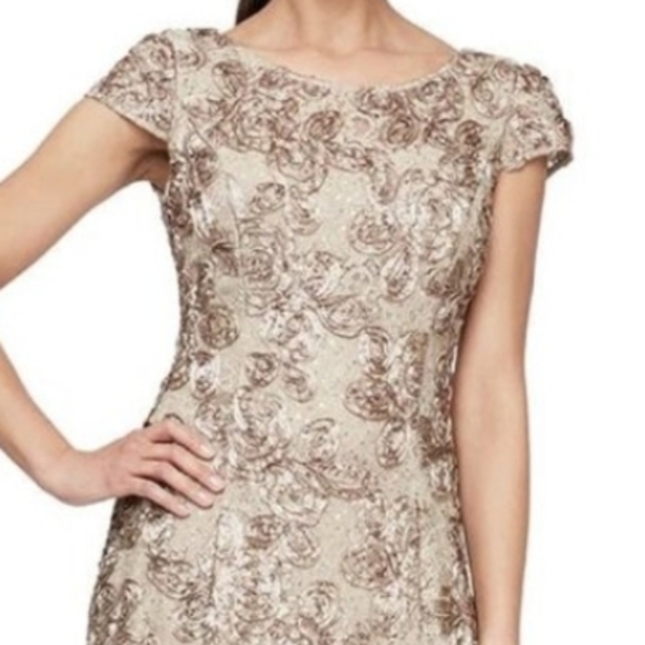 Alex Evenings Beige Floral Midi Dress - Picture 3 of 7